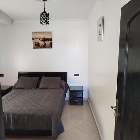Apartment Corniche Ksar Sgher Ksar es Sghir Ngoại thất bức ảnh